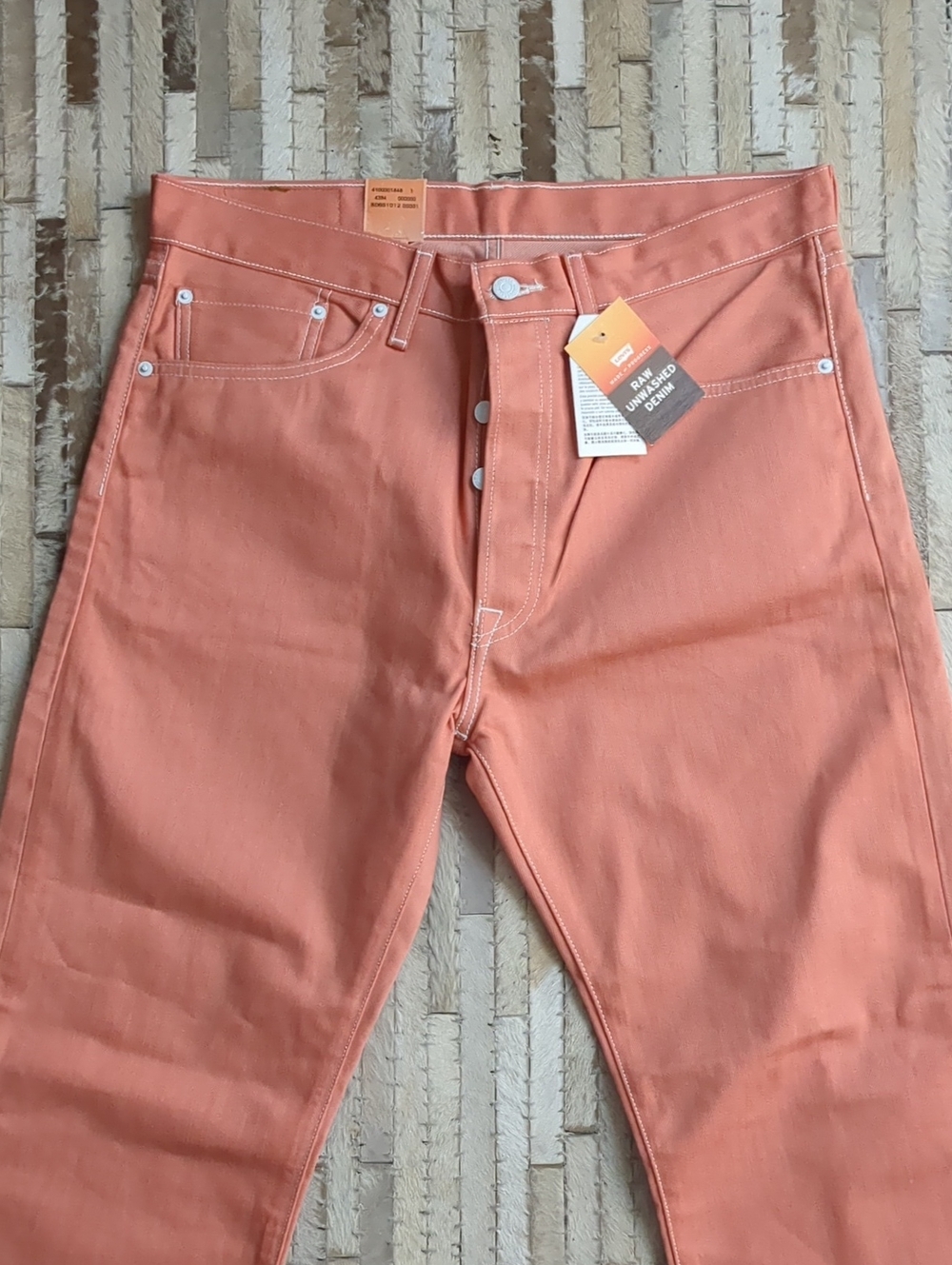 Levi's Men's 34 x 30 501 Shrink-To-Fit Raw Unwashed Denim Coral Jeans NWT - Picture 4 of 10